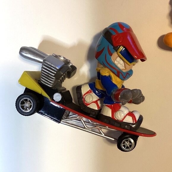 Tech Deck Blast Board Skateboards & 4 Magnetic Figures Toys Collectable - Picture 5 of 14